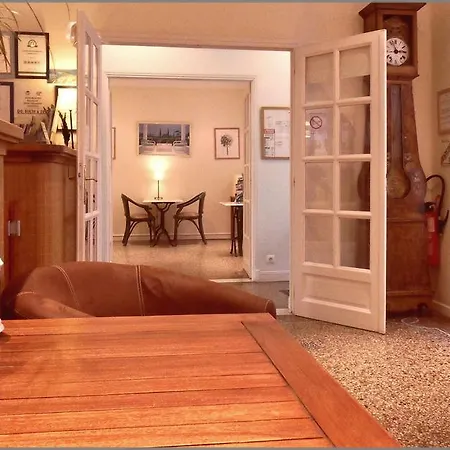 Otel Riviera